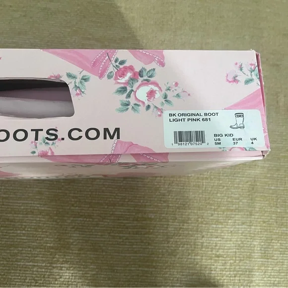 Love shack fancy collab x Hunter rainboots - sz 5 big kids - Picture 11 of 15